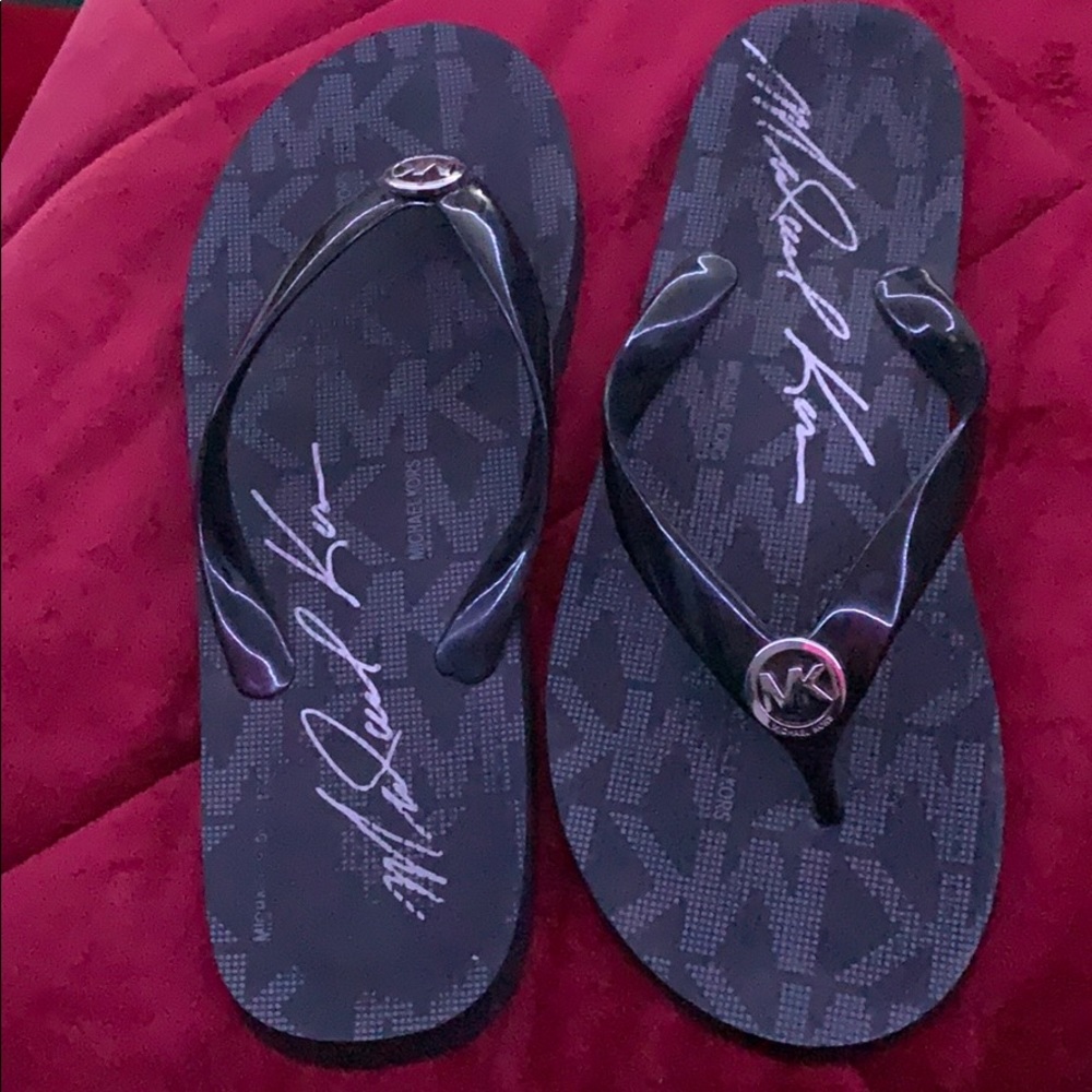 Michael Kors flip flops - Picture 2 of 2